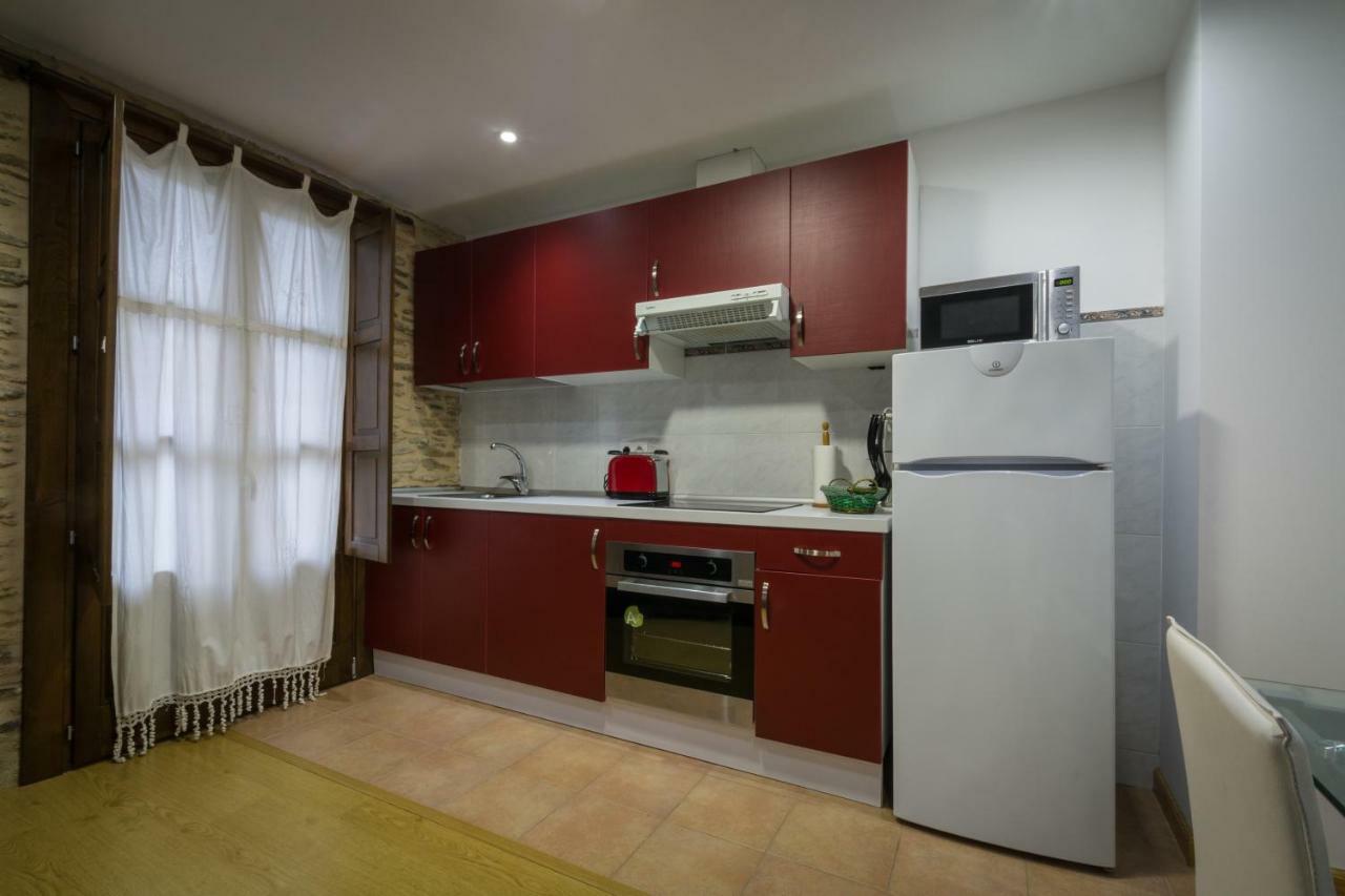 Apartamento con balcón Viveiro Exterior foto